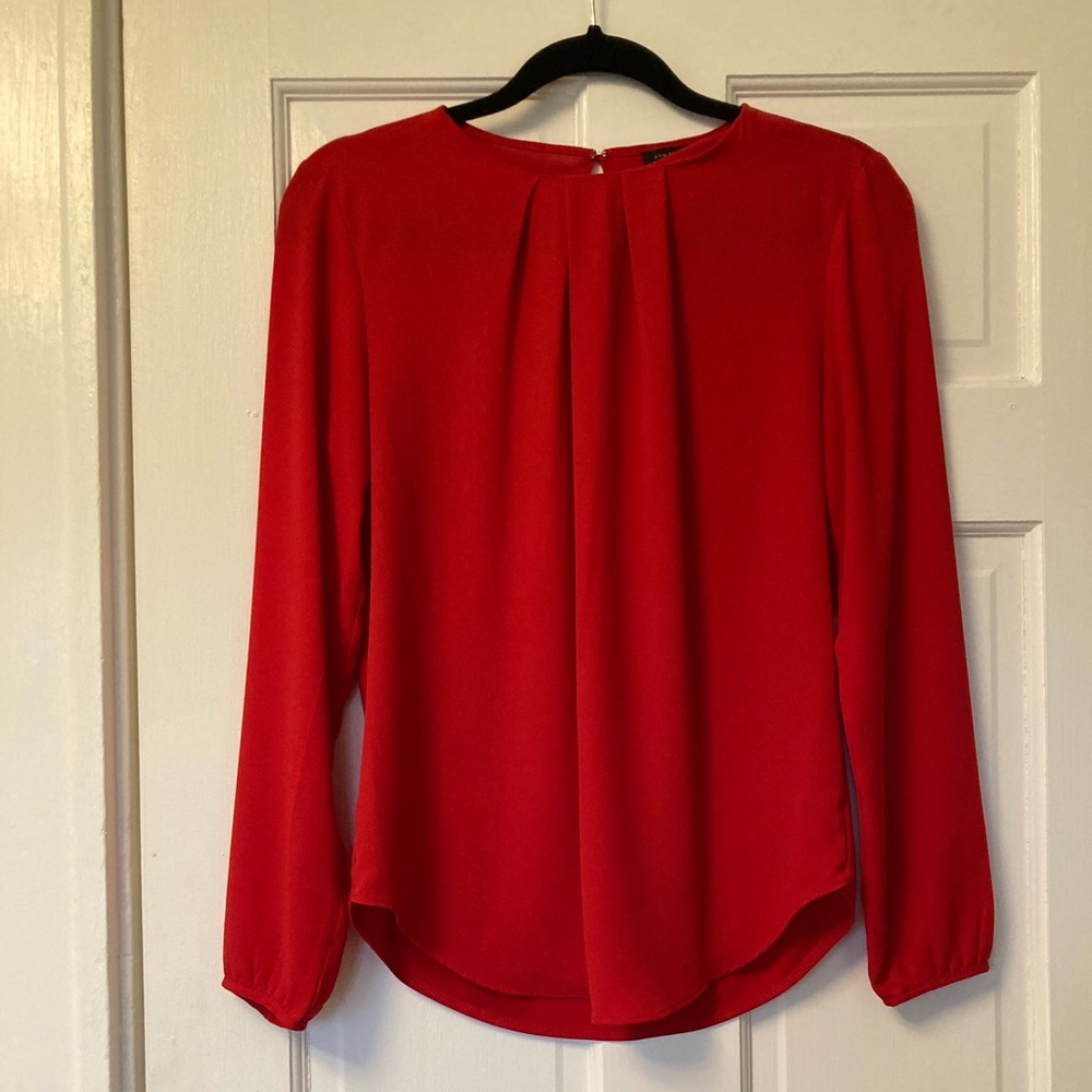 Ann Taylor XS gorgeous red blouse. Excellent condition.
